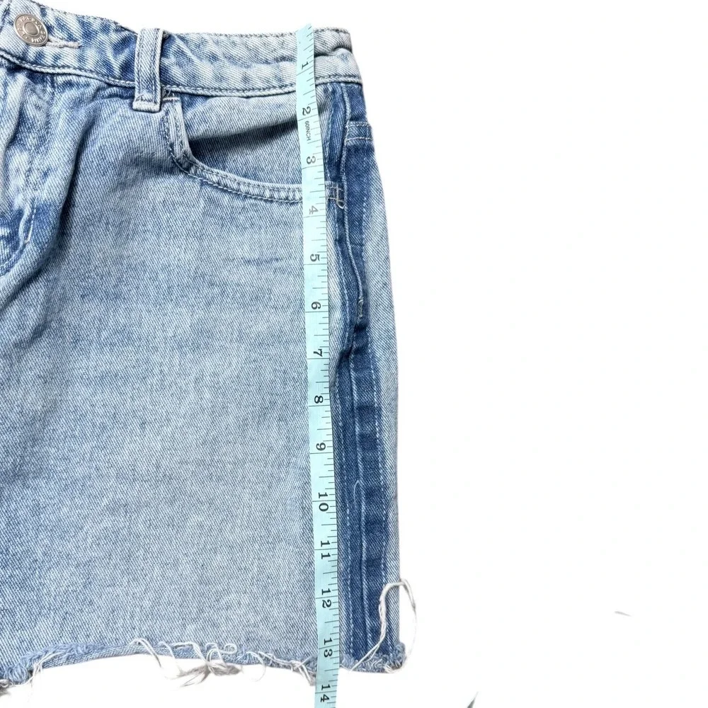 PacSun Light Wash Denim Mini Skirt Raw Hem Distressed Side Stripe Womens‎ 26